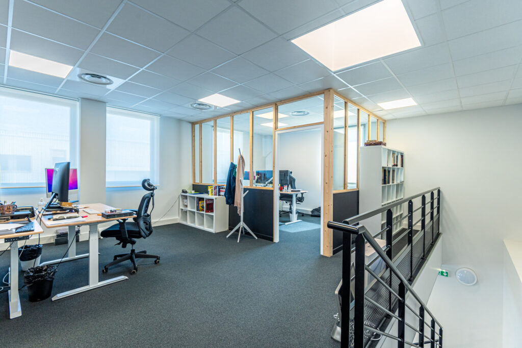 Exemple de bureau au sein d'un parc d'activités proche de Lyon